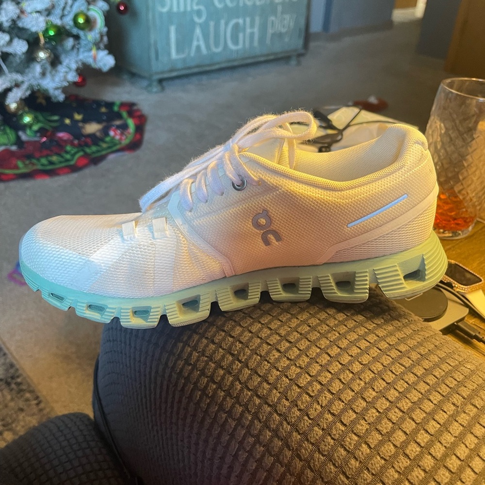 On Women's Athletic Shoes - White and Green